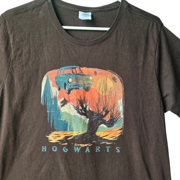 Port & Company Tops - Harry Potter Hogwarts Whomping Willow Flying Car Brown Graphic Tee Shirt XL